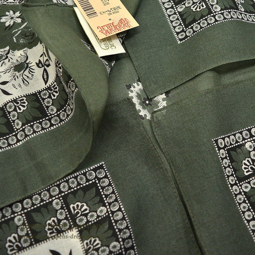 1980's DEADSTOCK BANANA REPUBLIC SAFARI & TRAVEL BANDANA GREEN...