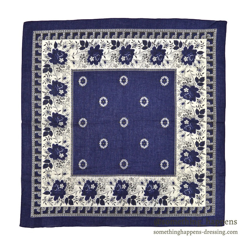 1980's DEADSTOCK BANANA REPUBLIC SAFARI & TRAVEL BANDANA NAVY...