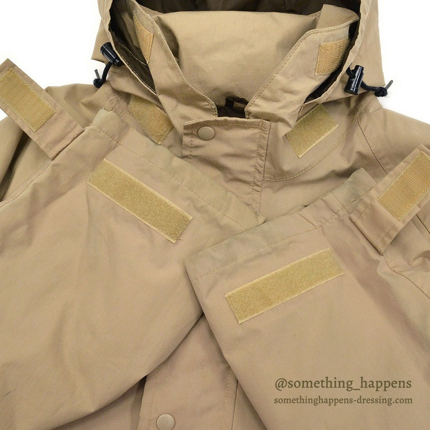 1980's ORVIS GORE-TEX OUTDOORS COAT TAN...L