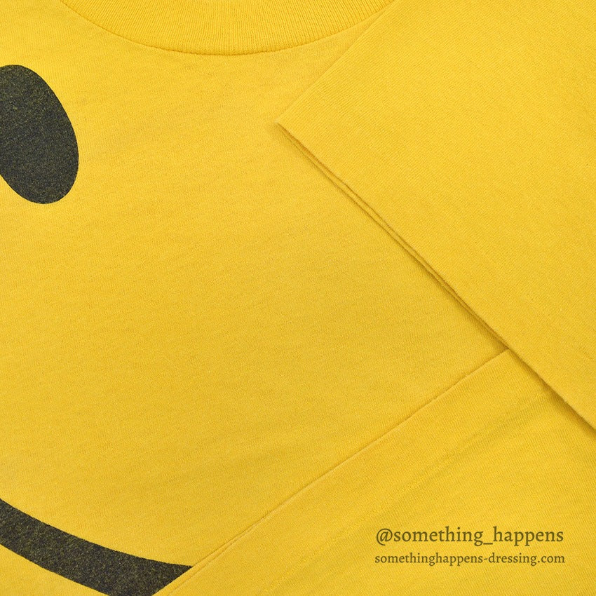 1990's BLACK JACK SMILEY FACE CROPPED T-SHIRT...