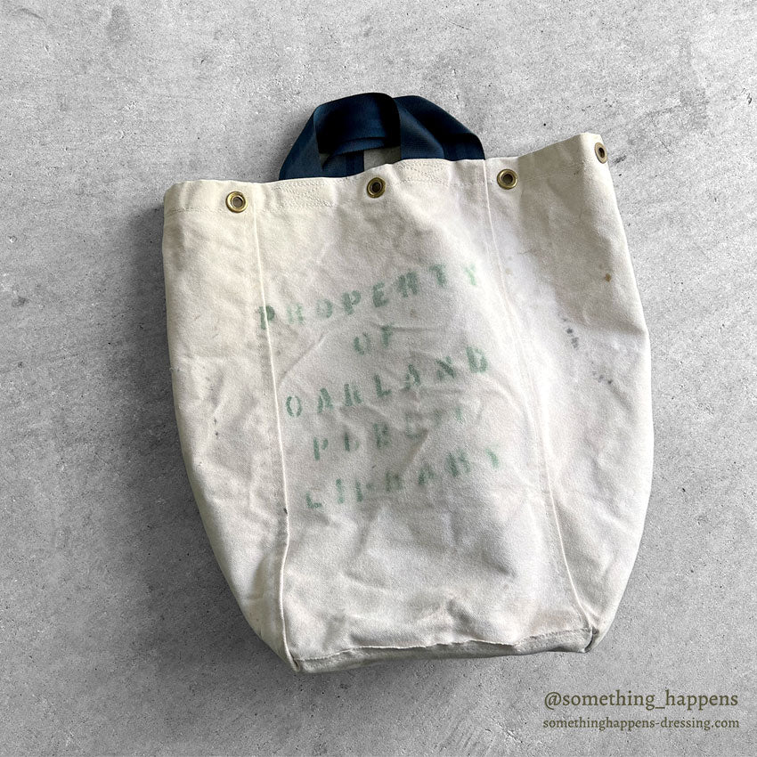 c.1960's PROPERTY OF OAKLAND PUBLIC LIBRARY CANVAS BAG...