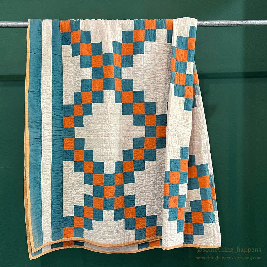 c.1950's IRISH CHAIN ​​PATCHWORK QUILT... 210cm/190cm
