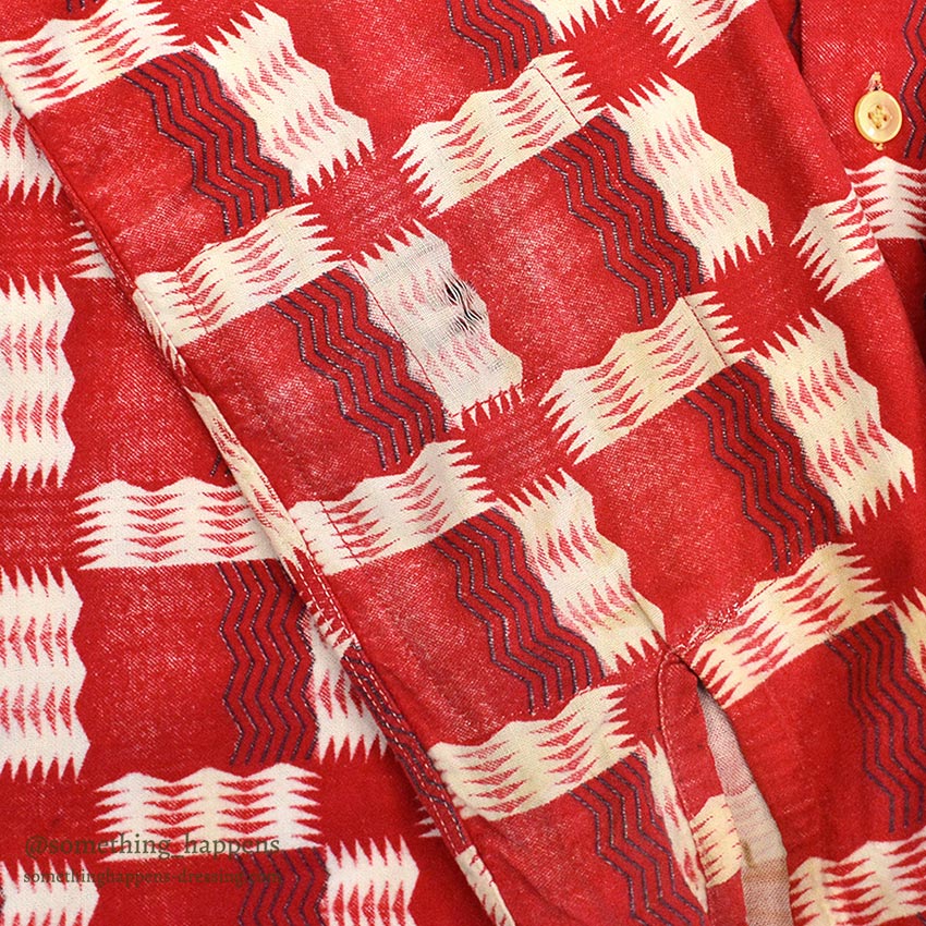 ~1950's GEOMETRIC ZIG ZAG PATTERN PRINT FLANNEL SHIRT...