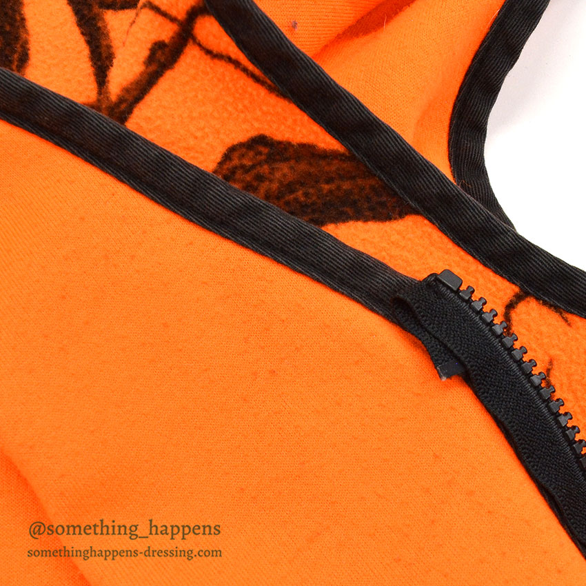1990's CABELA'S TREE CAMO ORANGE FLEECE VEST...M