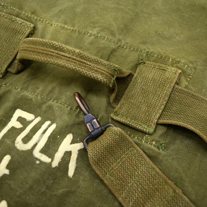 ~50's USARMY HANDPAINT DUFFLE BAG...
