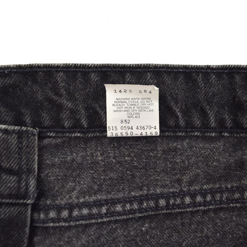 1990's Levi's 550 BLACK DENIM SHORTS... W36 L00