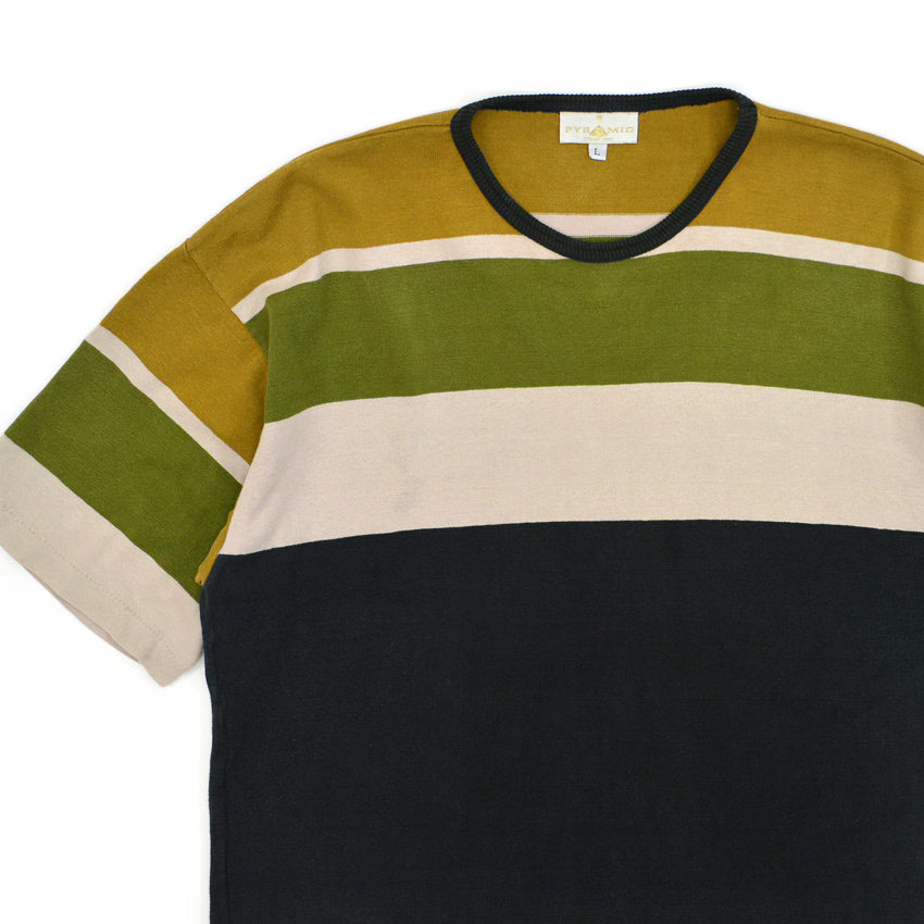 ~1990's PYRAMID CREATIONS WIDE BORDER T-SHIRT... L