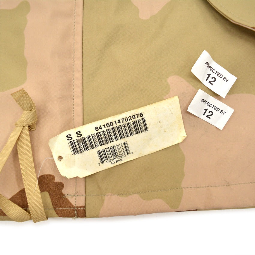 DEADSTOCK USARMY ECWCS GORE-TEX DESERT CAMO PARKA... SS