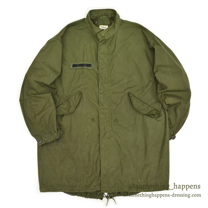 1970's USARMY M-65 PARKA, EXTREME COLD WEATHER STENCIL ON THE BACK... MR