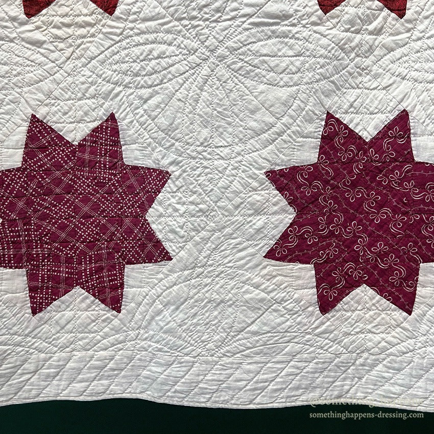 ANTIQUE 1898 to 1929 QUILTED RED STAR QUILT... 190cm/183cm