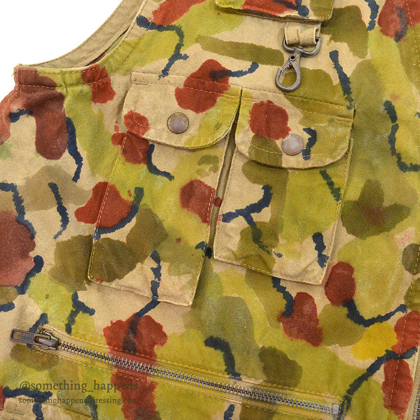 1980's BANANA REPUBLIC HAND PAINTED CAMO PHOTO JOURNALIST VEST...XL