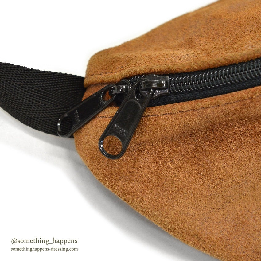 1990's EASTPAK LEATHER FANNY PACK MADE IN USA...