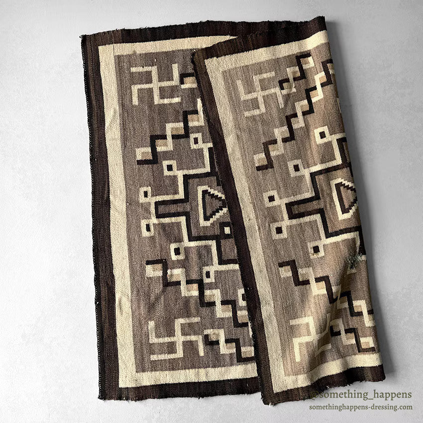 c.1920's JBMOORE WHIRLING LOGS CRYSTAL NAVAJO RUG... 113cm/106cm