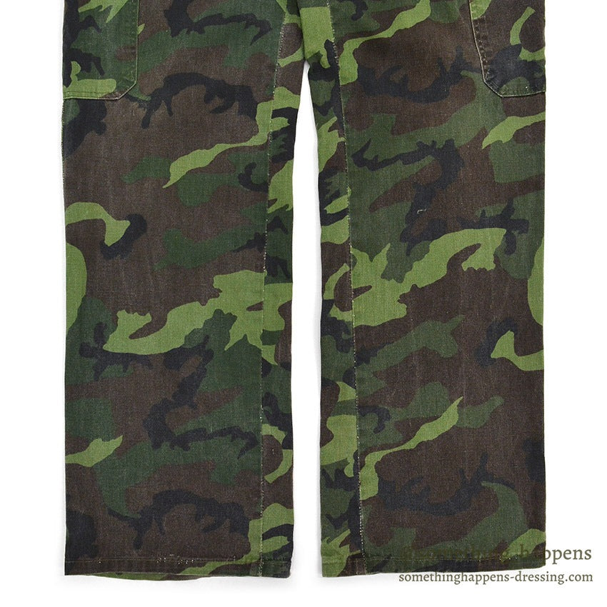 1980's FIVE BROTHER CAMO MULTI POCKETS PANTS... W32/L29