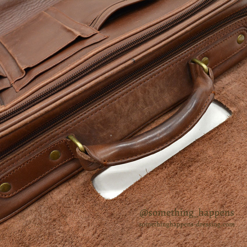 1990's EDDIE BAUER BROWN LEATHER SATCHEL BAG...