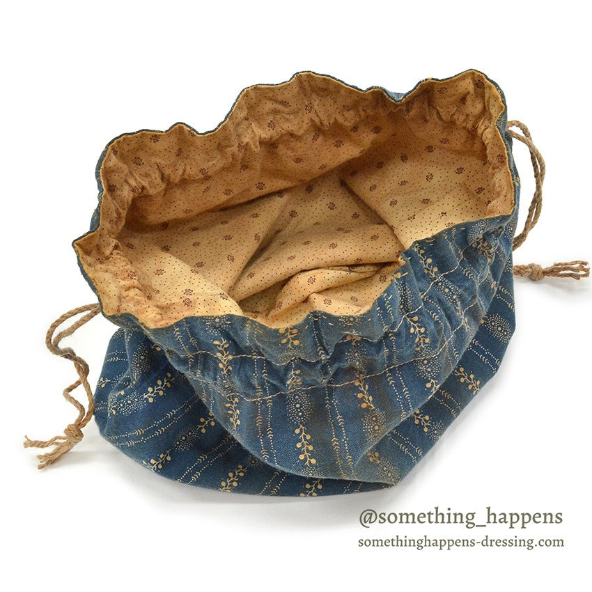 ~1920's INDIGO CALICO FABRIC BAG...