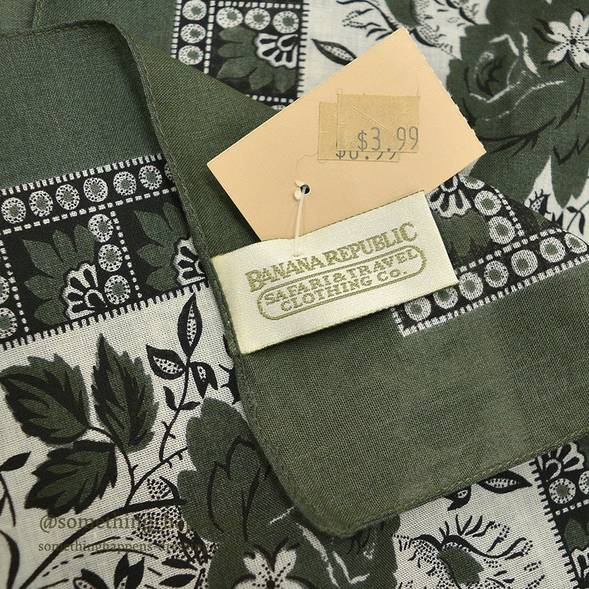 1980's DEADSTOCK BANANA REPUBLIC SAFARI & TRAVEL BANDANA GREEN...