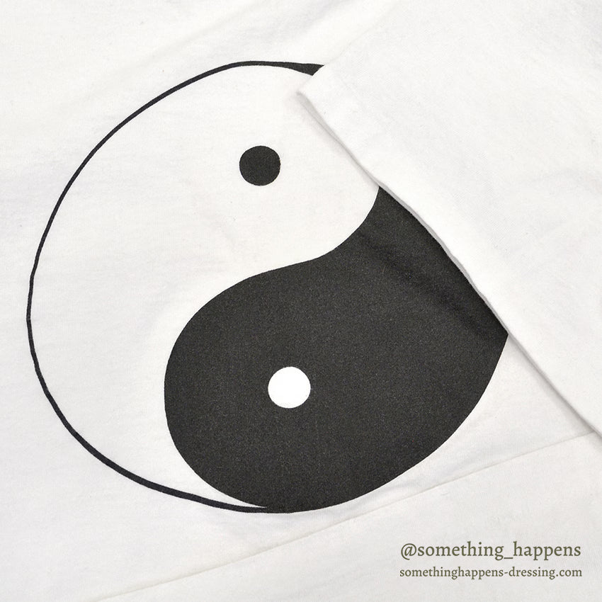 1990's ALORE YIN YANG ART T-SHIRT... XL