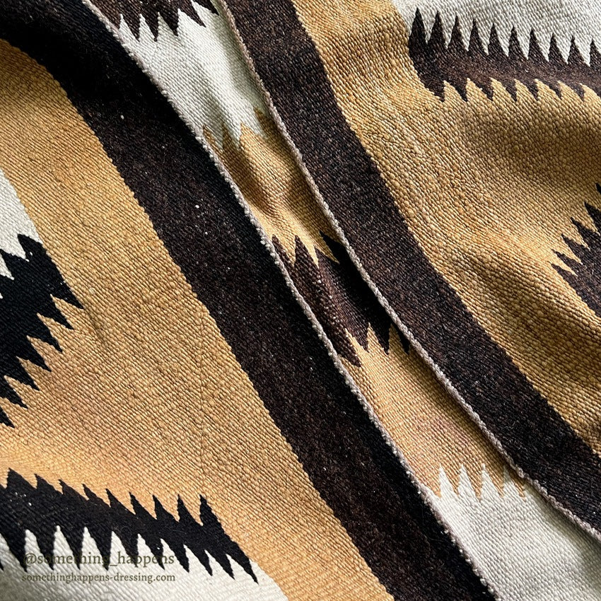 NAVAJO RUG SERRATED X LIGHTNING PATTERN... 155cm/83cm