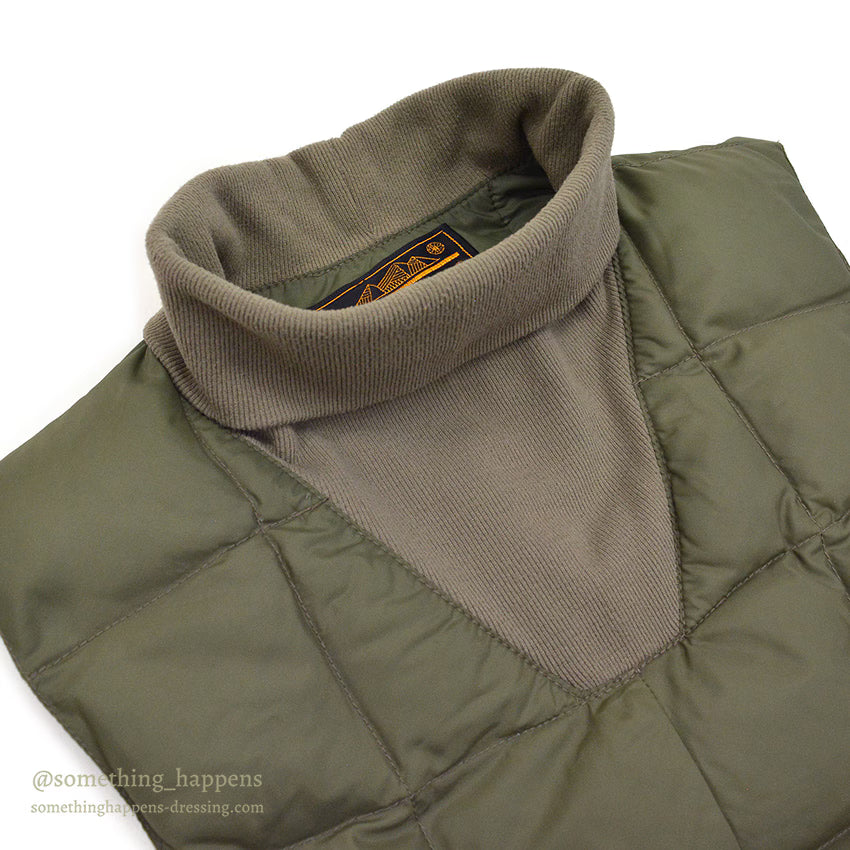 1980's EDDIE BAUER GOOSE DOWN NECK WARMER...