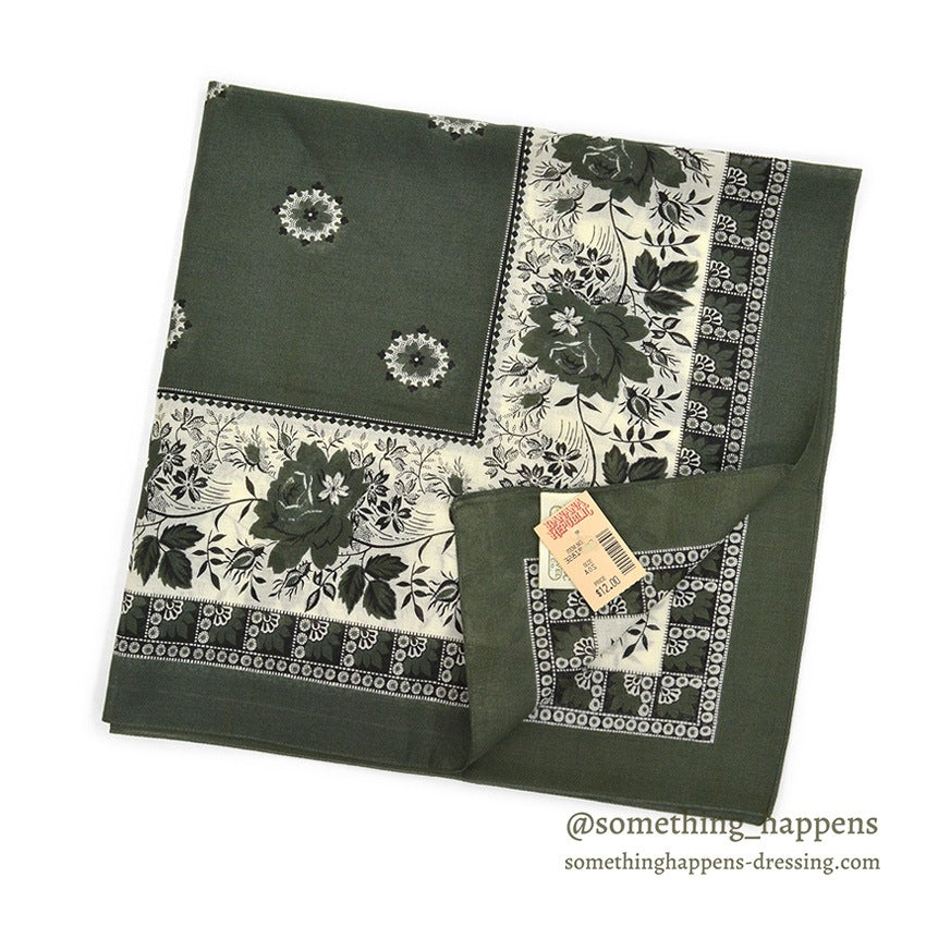 1980's DEADSTOCK BANANA REPUBLIC SAFARI & TRAVEL BANDANA GREEN...