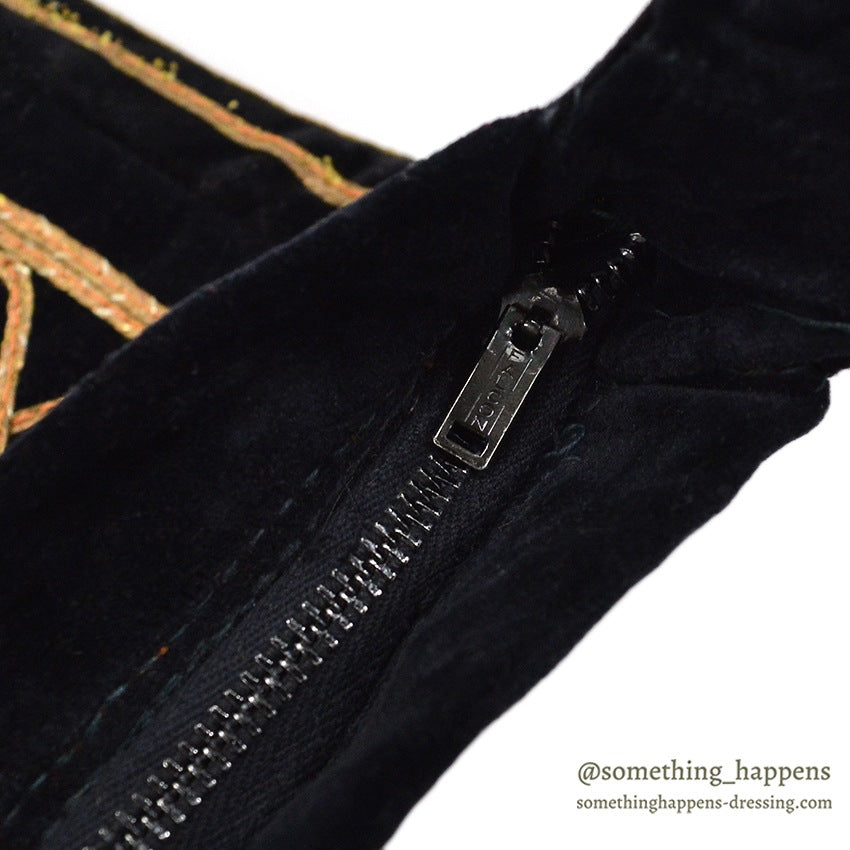 1960's~ HAND MADE EMBROIDERED BLACK VELVET SHOULDER BAG...