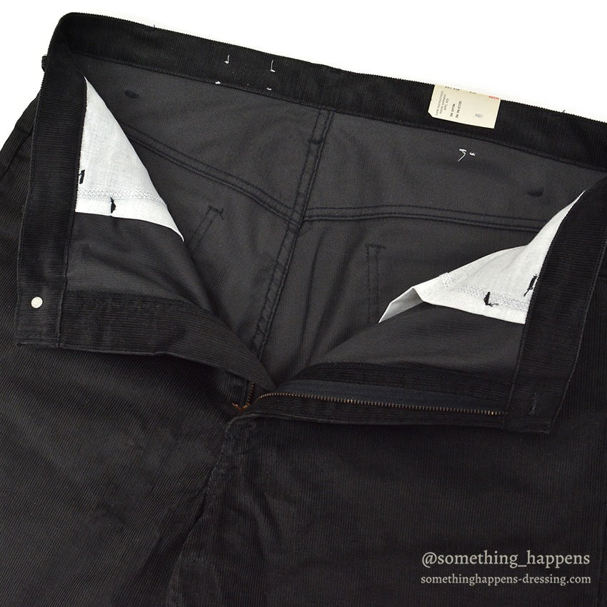 1980's DEADSTOCK Levi's 519-1558 BLACK CORDUROY PANTS... W38/L32
