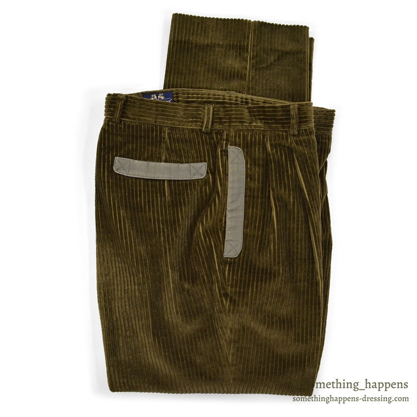 1990's WILLIS & GEIGER OLIVE GREEN CORDUROY PANTS...W34