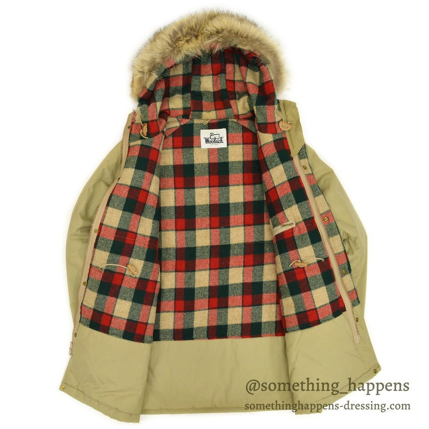 1970's WOOLRICH MOUNTAIN PARKA COYOTE FUR... Fits like L～XL