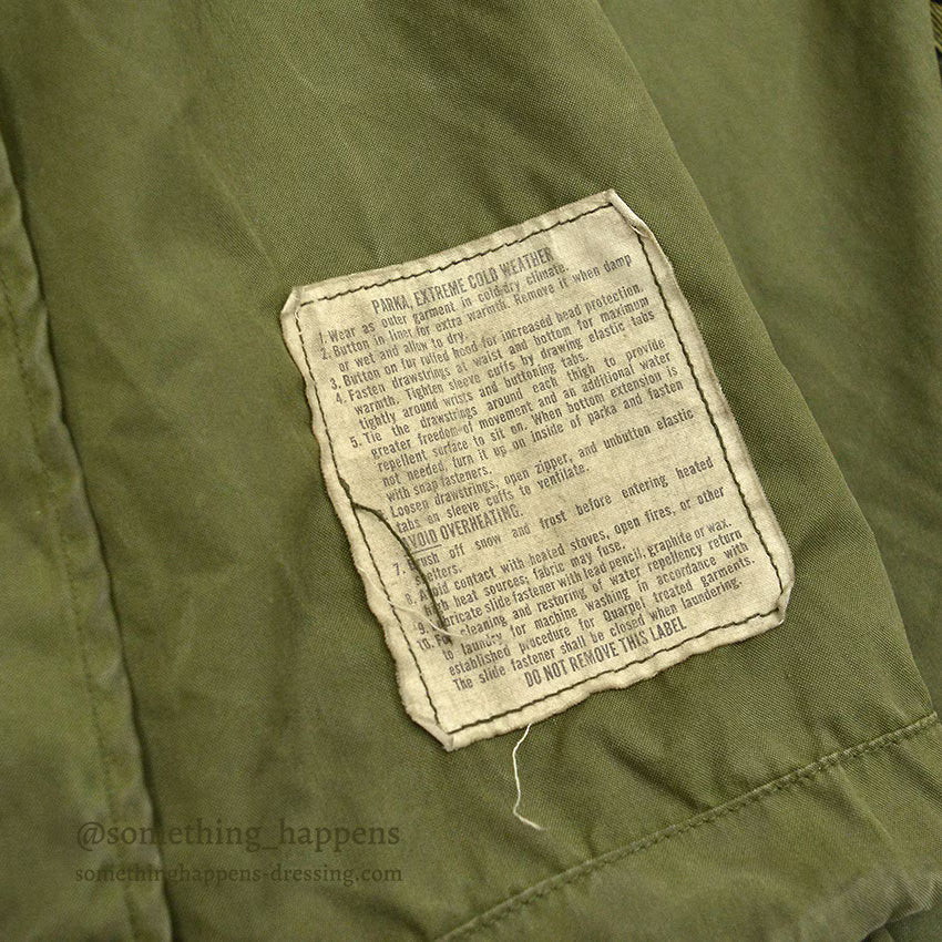 1970's USARMY M-65 PARKA, EXTREME COLD WEATHER STENCIL ON THE BACK... MR