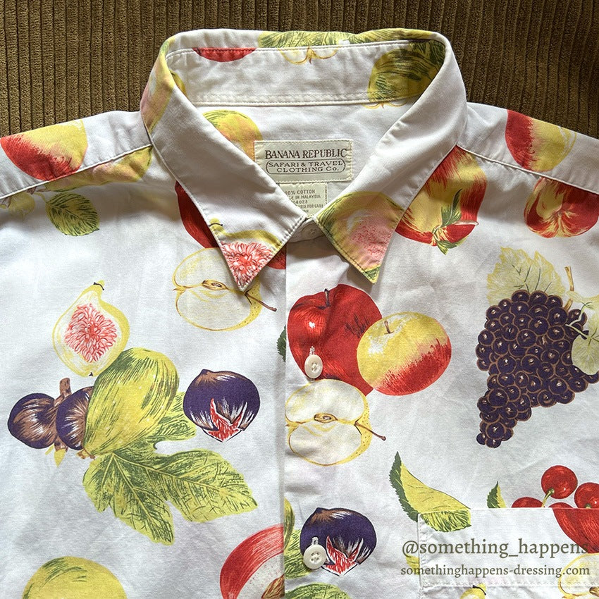 1980's BANANA REPUBLIC SAFARI & TRAVEL FRUIT PRINT S/S SHIRT ... M