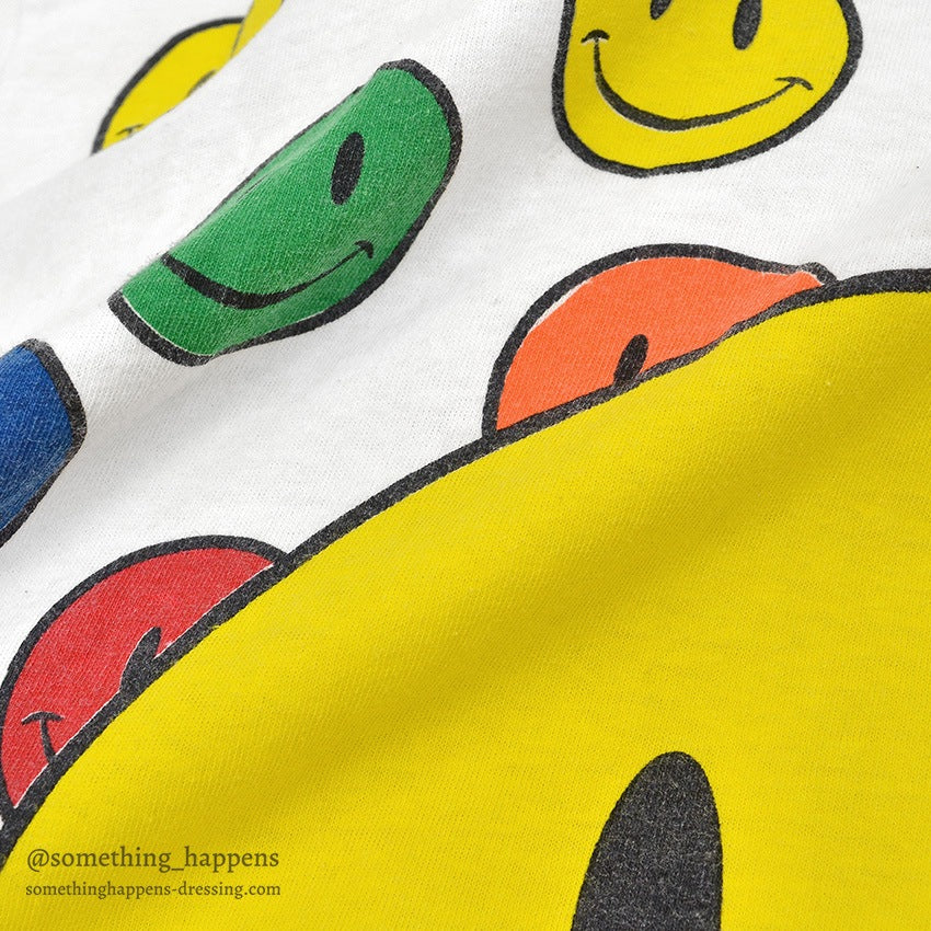 1990's DELTA SMILEY FACES PRINT T-SHIRT... XL