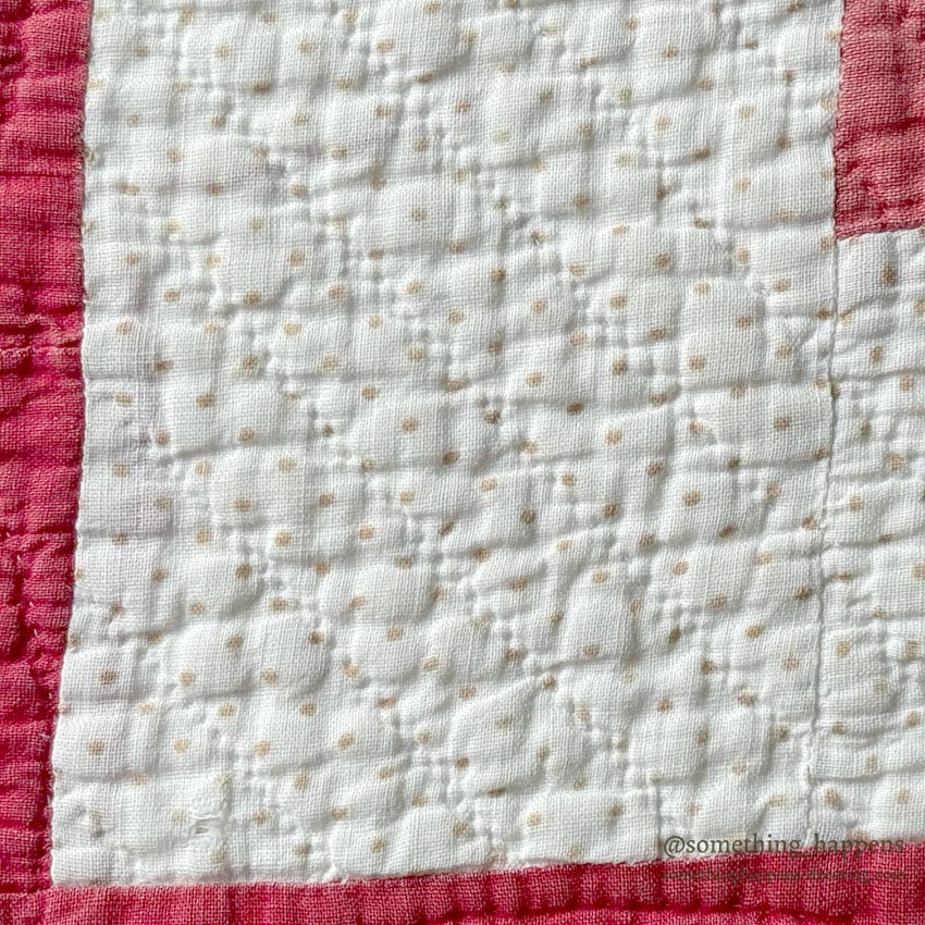 ANTIQUE RED / WHITE DOUBLE SQUARE PATCHWORK CRIB QUILT... 100cm/94cm