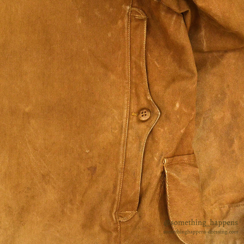 1930's DUXBAK HUNTING COAT WITH PAPER LICENSE HOLDER ... 42