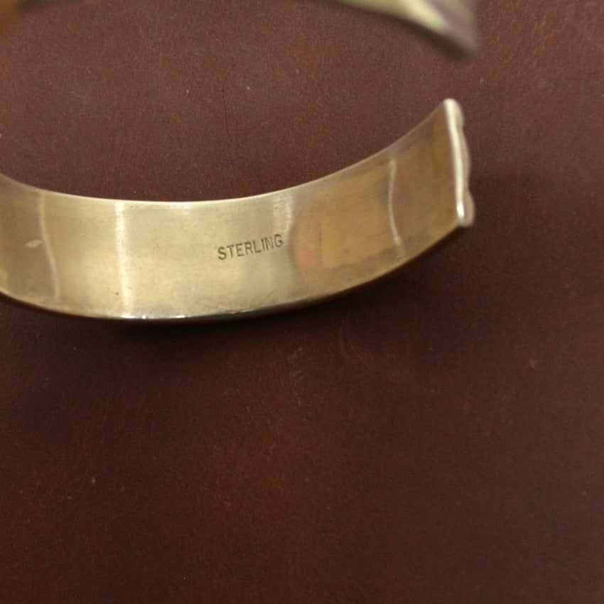 ZUNI ' ORLINDA NATEWA ' チャンネルインレイ Silver Bangle ...