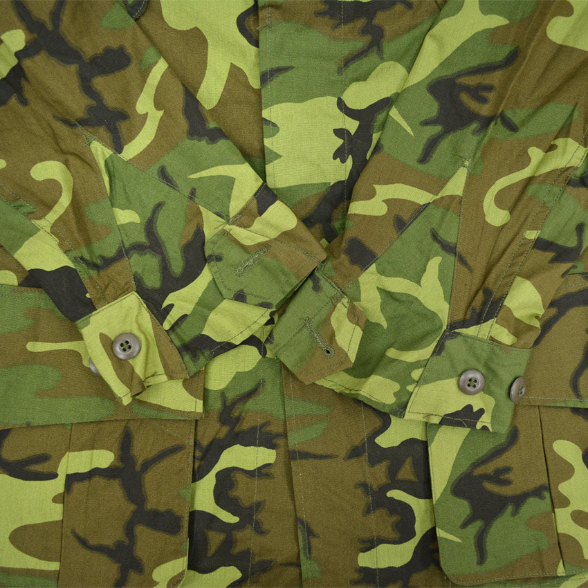 1960's Deadstock USARMY ERDL NON RIP JUNGLE FATIGUE JACKET... SL