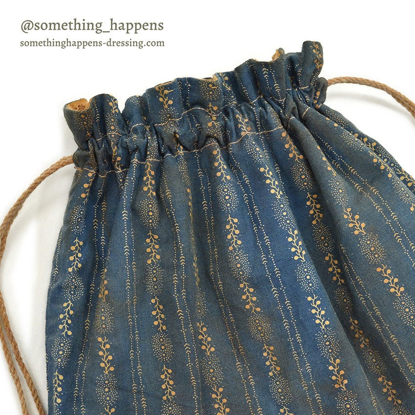 ~1920's INDIGO CALICO FABRIC BAG...
