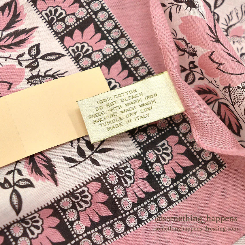 1980's DEADSTOCK BANANA REPUBLIC SAFARI & TRAVEL BANDANA PINK...