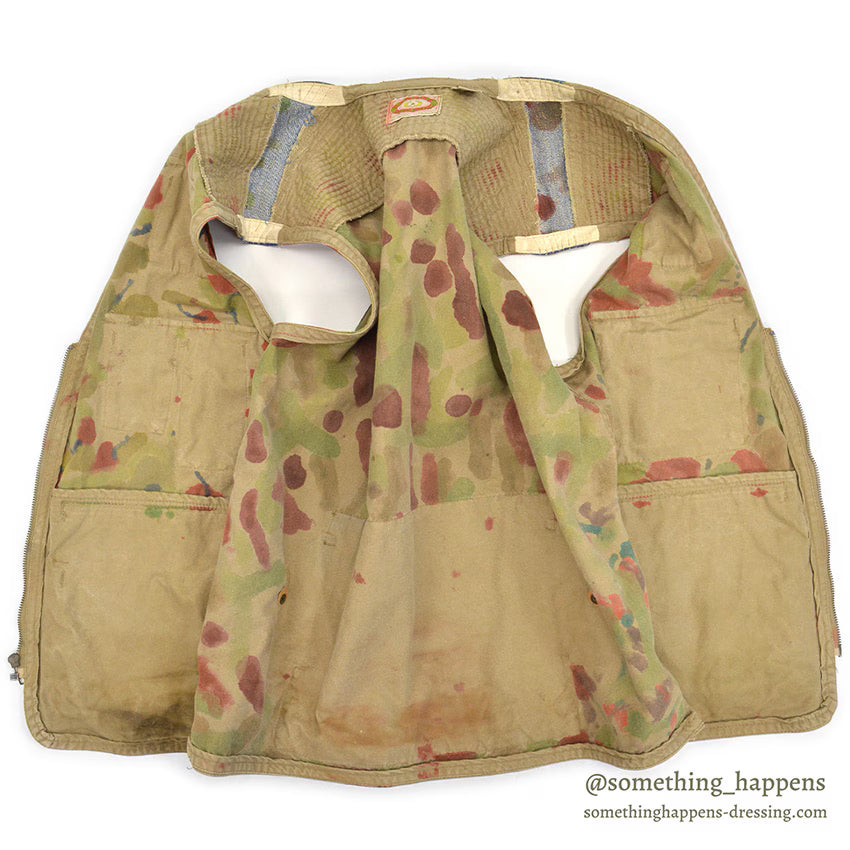 1980's BANANA REPUBLIC HAND PAINTED CAMO PHOTO JOURNALIST VEST...XL