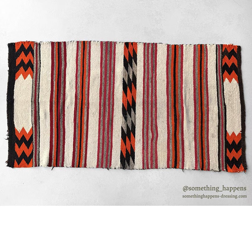 c.1940's NAVAJO RUG UNUSUAL ZIGZAG AND STRIPED PATTERN ... 153cm/82cm