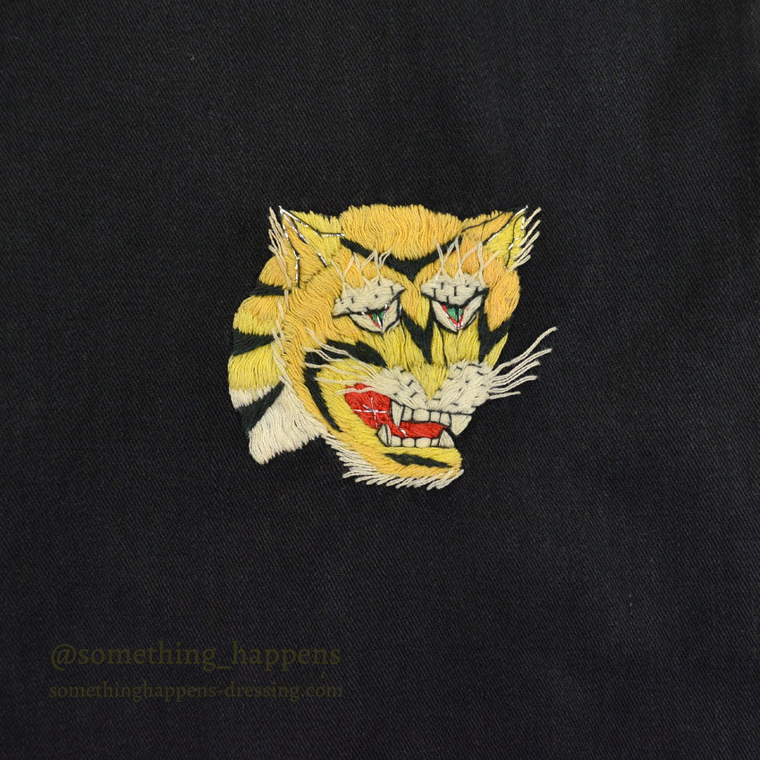 1960s Vietnam Souvenir Jacket (Sizes 66-67) ... L to XL