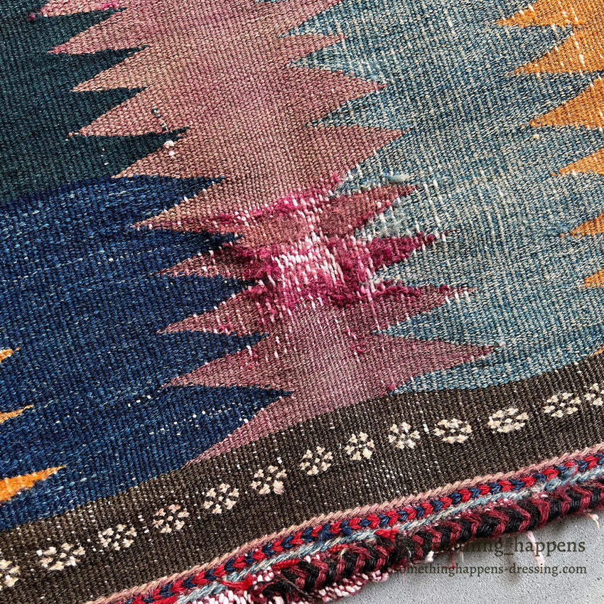 OLD NATURAL DYED HAND WOVEN TRIBAL RUG... 118cm/100cm