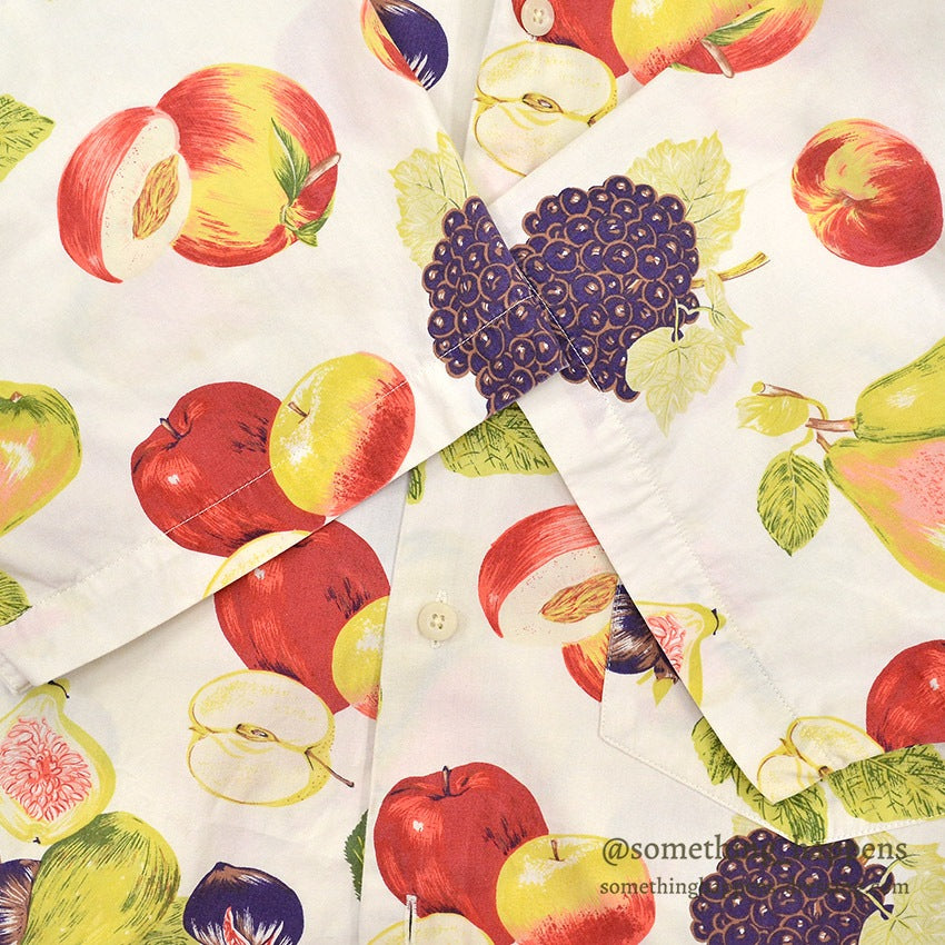 1980's BANANA REPUBLIC SAFARI & TRAVEL FRUIT PRINT S/S SHIRT ... M