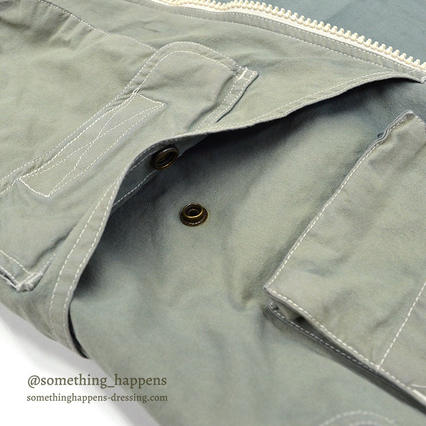 1980's BANANA REPUBLIC SAFARI & TRAVEL PACK TRAIL VEST...S