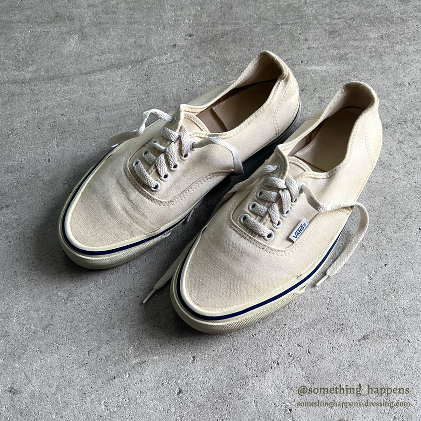 1980's VANS AUTHENTIC WHITE MADE IN USA...81/2