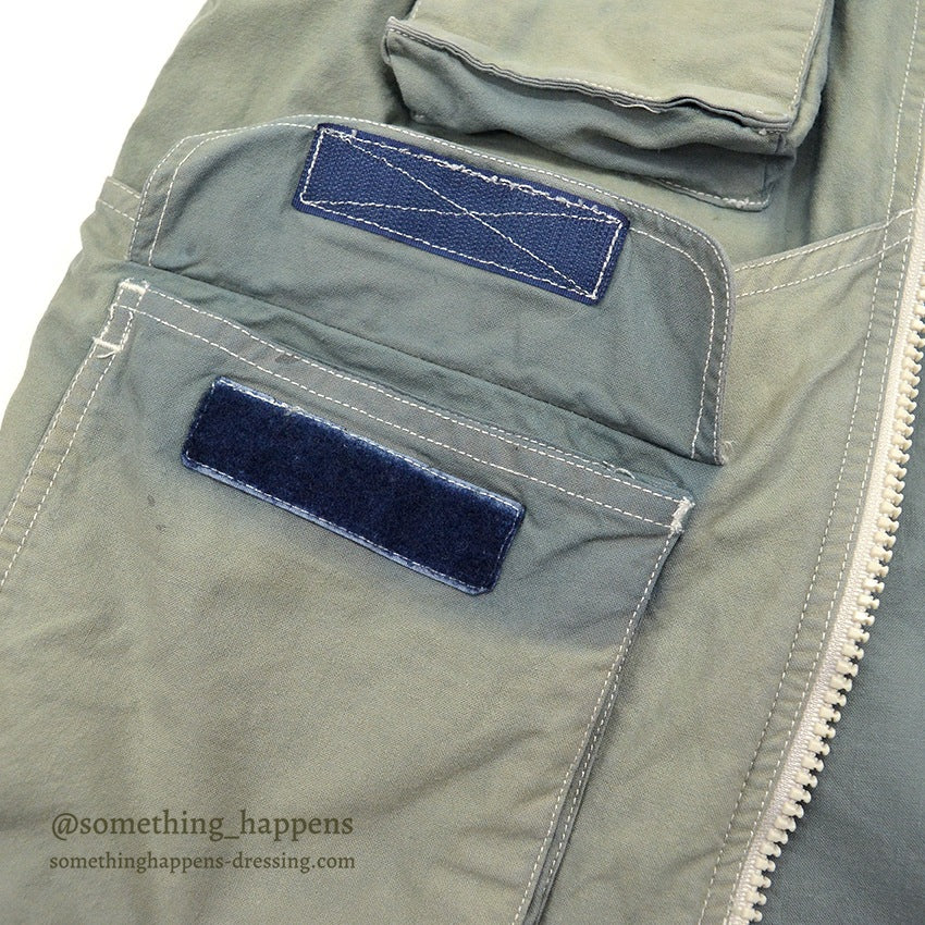 1980's BANANA REPUBLIC SAFARI & TRAVEL PACK TRAIL VEST...S