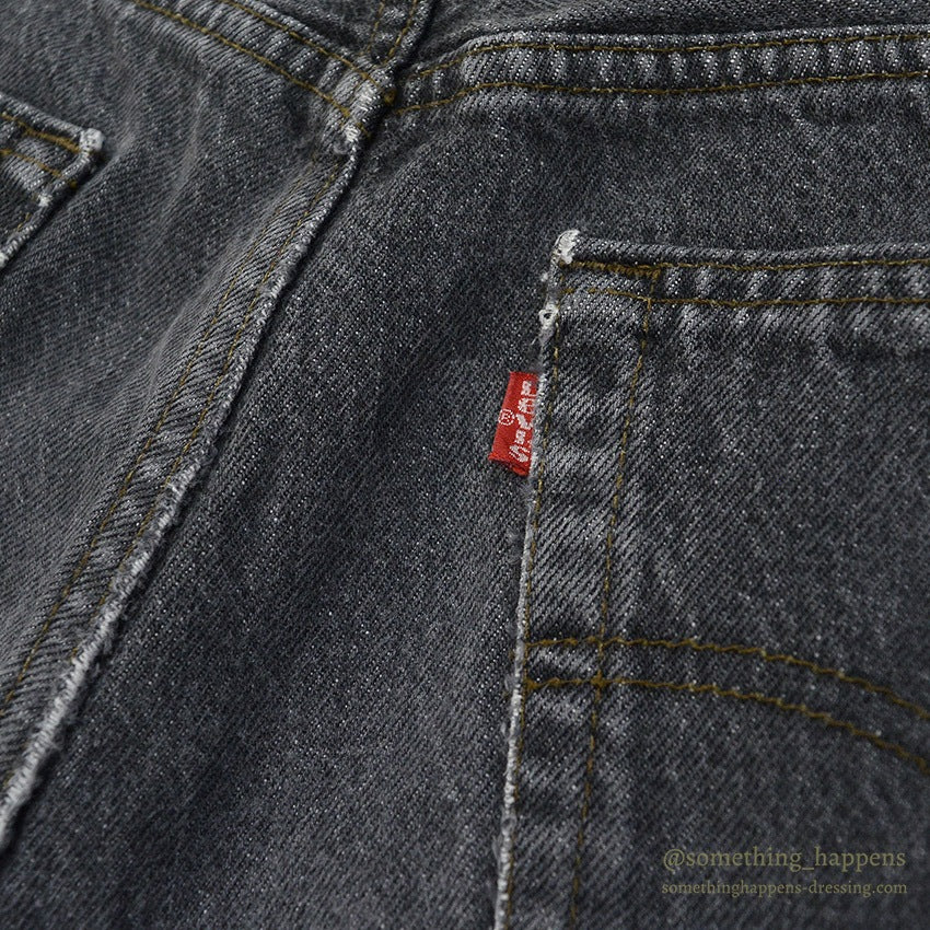 1990's Levi's 501 BLACK DENIM PANTS CHOPPED... W32