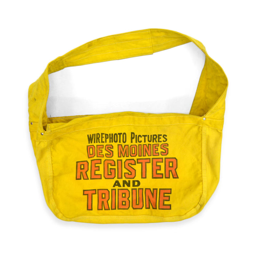 OLD DES MOINES REGISTER AND TRIBUNE NEWS PAPER BAG...