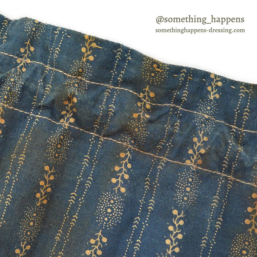 ~1920's INDIGO CALICO FABRIC BAG...