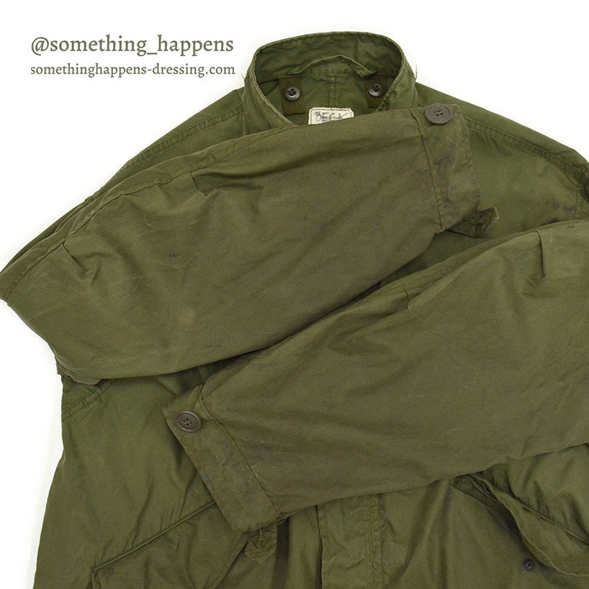 1970's USARMY M-65 PARKA, EXTREME COLD WEATHER STENCIL ON THE BACK... MR